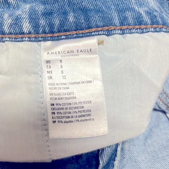 American Eagle Outfitters Blue Jean Shorts High-Waisted Relaxed Fit - Picture 3 of 6